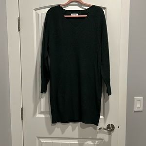 Old Navy NWT Sweater v- neck dress, size M